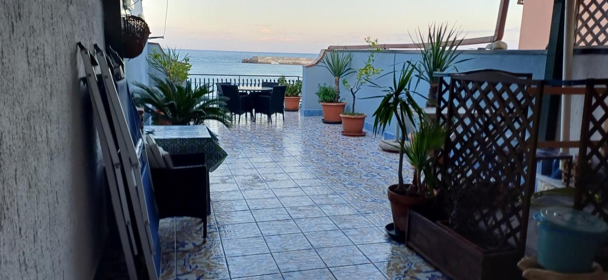 Apartments Mikros Джардини-Наксос Номер фото