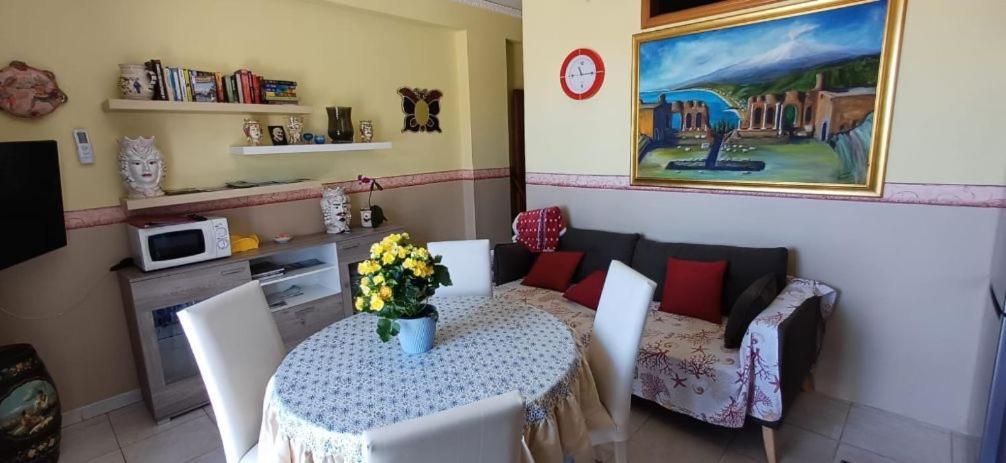 Apartments Mikros Джардини-Наксос Экстерьер фото